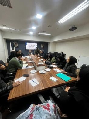 برگزاری نشست مشترک مسئولین بیمارستان‌های شهدای پاکدشت و زعیم؛ آغاز فاز اجرایی یکپارچه‌سازی خدمات درمانی شهرستان